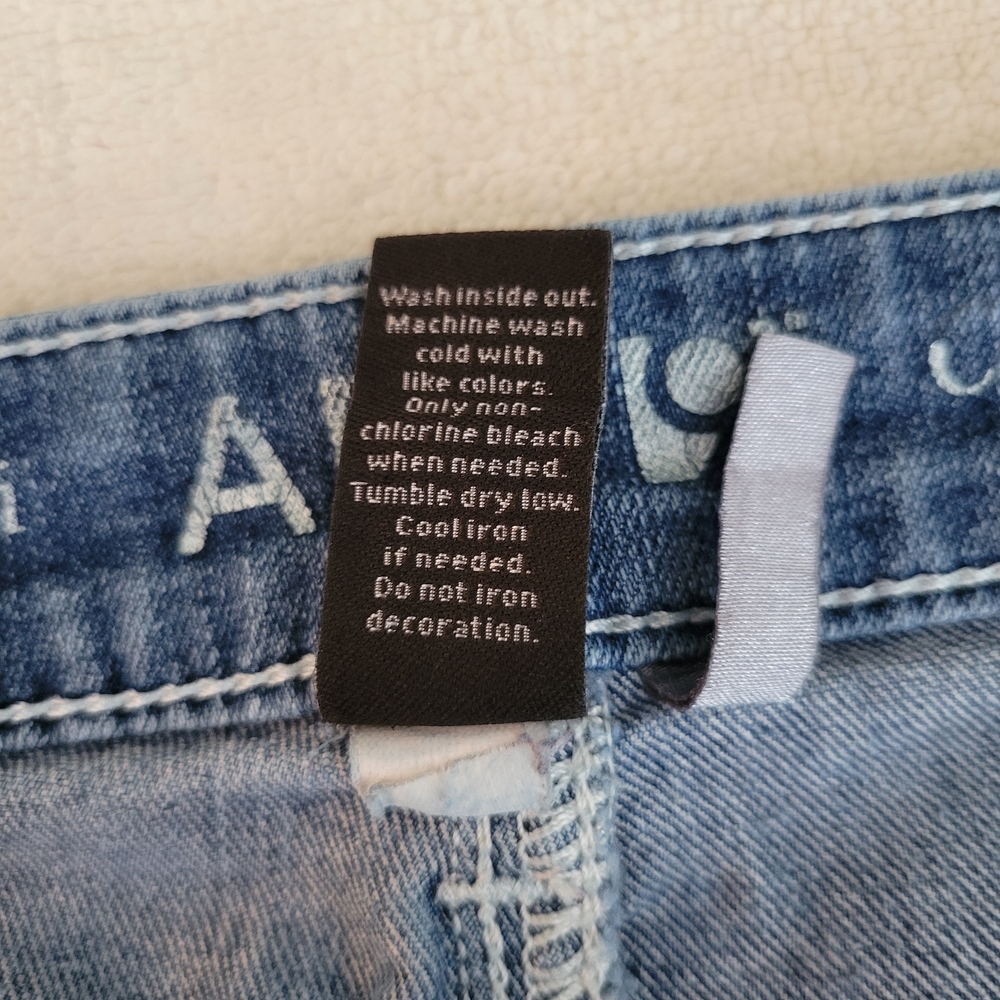 Women's APT 9 Blue Capri Jeans - Picture 5 of 8